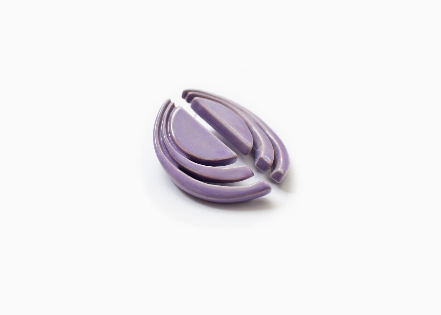 Tenshi pendientes morado · vista 3