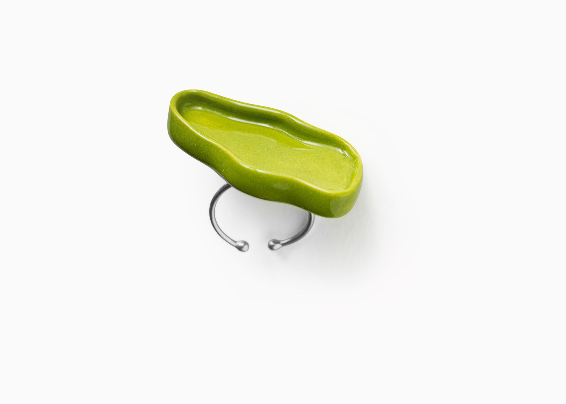 Grubé anillo verde