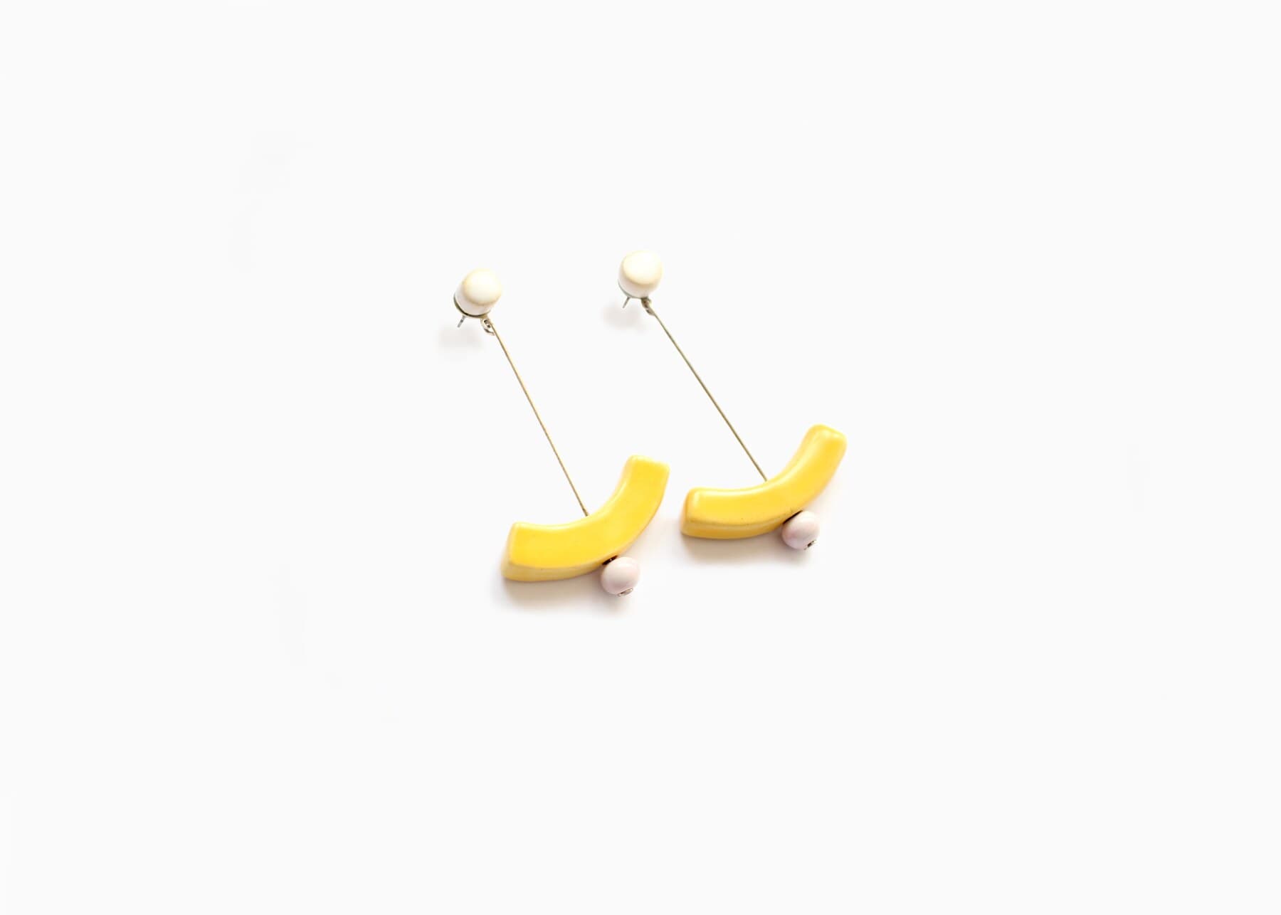 Oreka pendientes amarillo